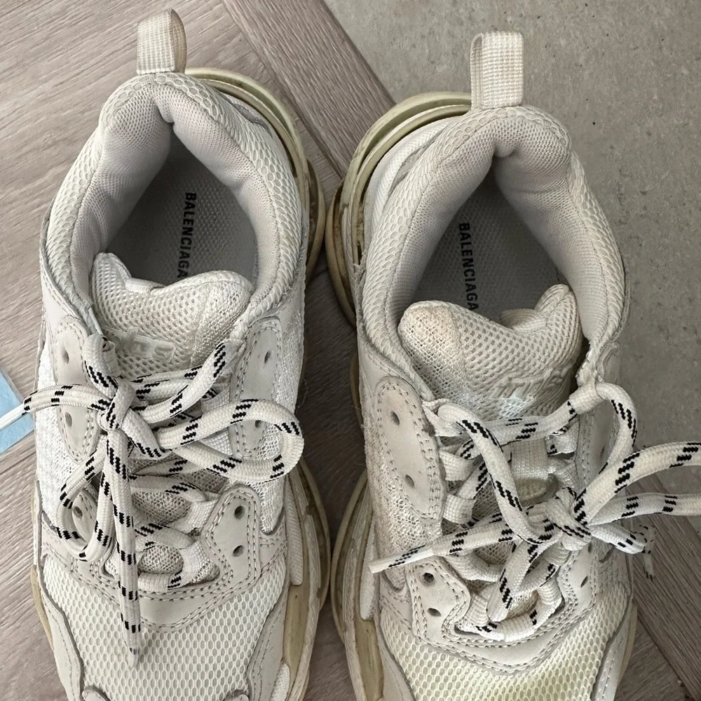 Used Womans balenciaga sneakers in size 37 - Picture 6 of 6